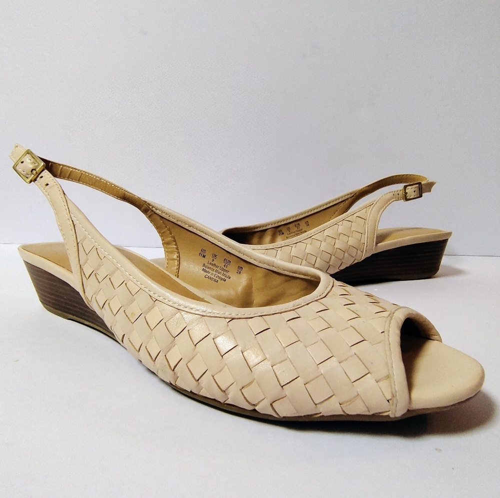 Naturalizer Women's Canera Leather Woven Slingback Peep Toe Wedge Sandal Cream